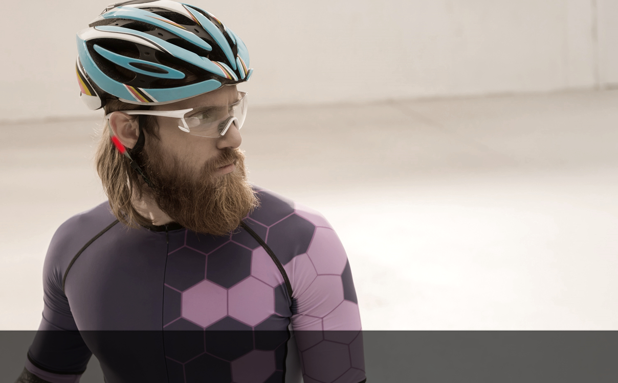 SOS-ID-Chip on bicycle helmet