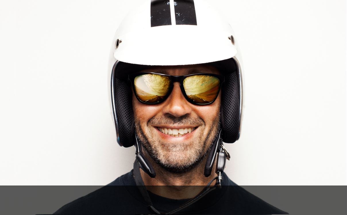 SOS-ID-Chip on motorcycle helmet